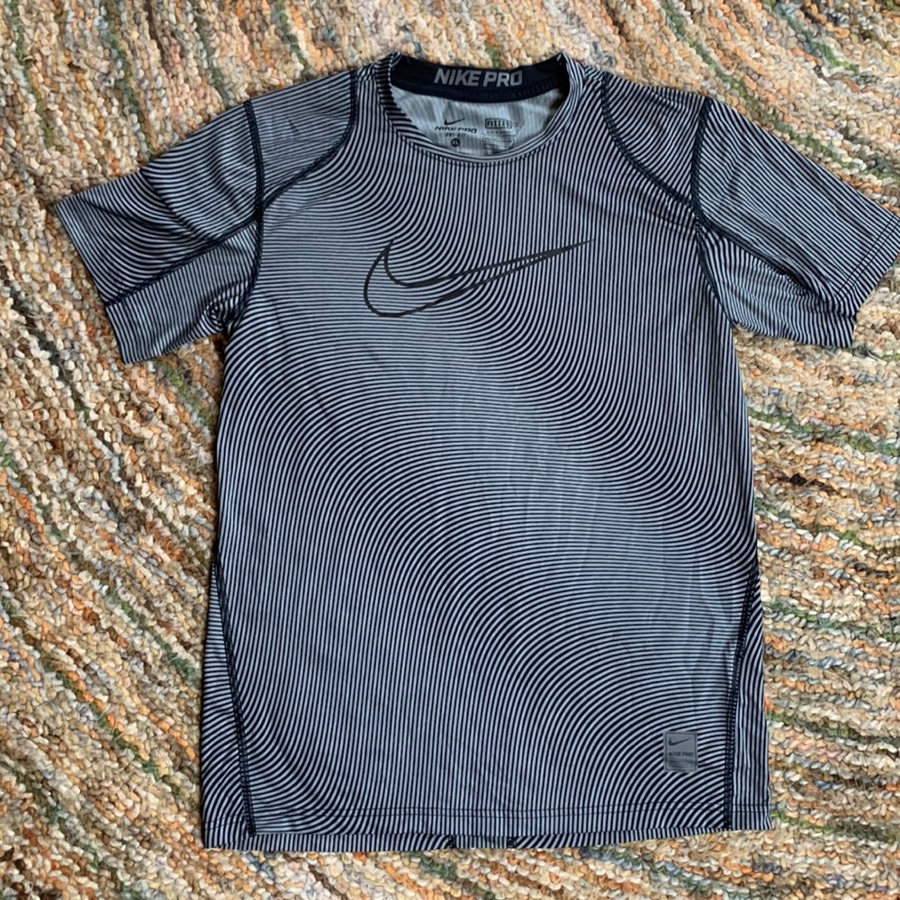 Nike Work out shirt
